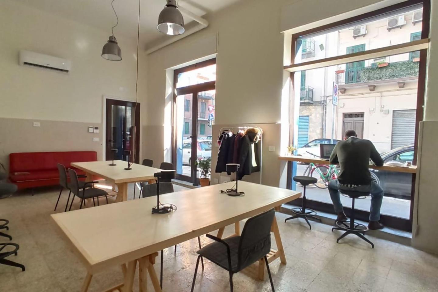 Lostabile Guesthouse & Coworking Bari Exterior photo